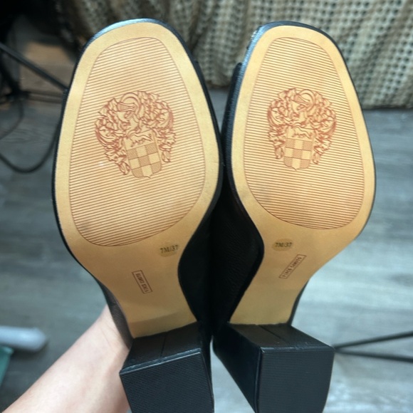 Vince Camuto Black peep toe Leather Heels - Picture 9 of 16